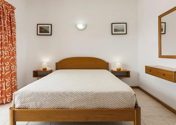 De Santa Eulalia Ii - البوفيرا